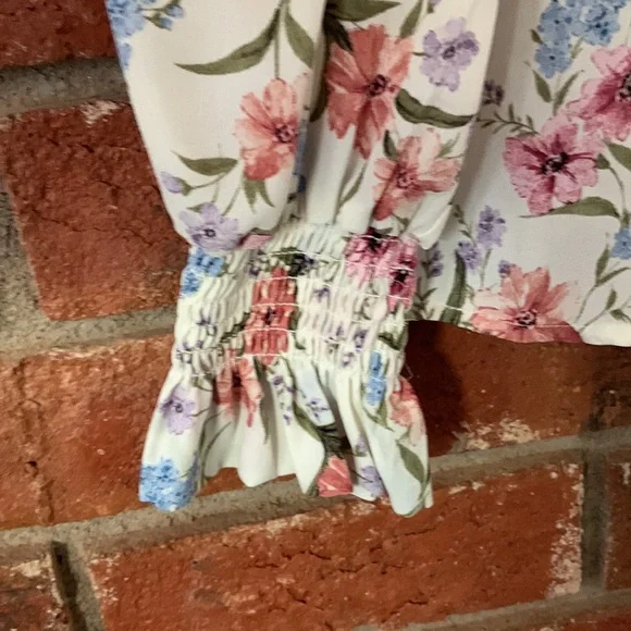 Poppi Cream Peach Blue Floral Ruffle Blouse - Picture 4 of 8